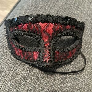 Mardi Gras mask new without tag